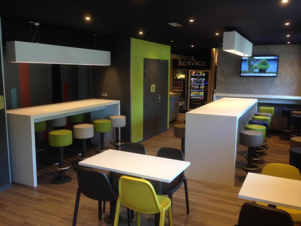 Ibis Budget Caen Centre Gare Exterior photo